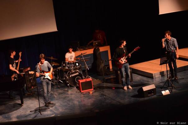 1469895_573724652742567_2599849371428843909_n